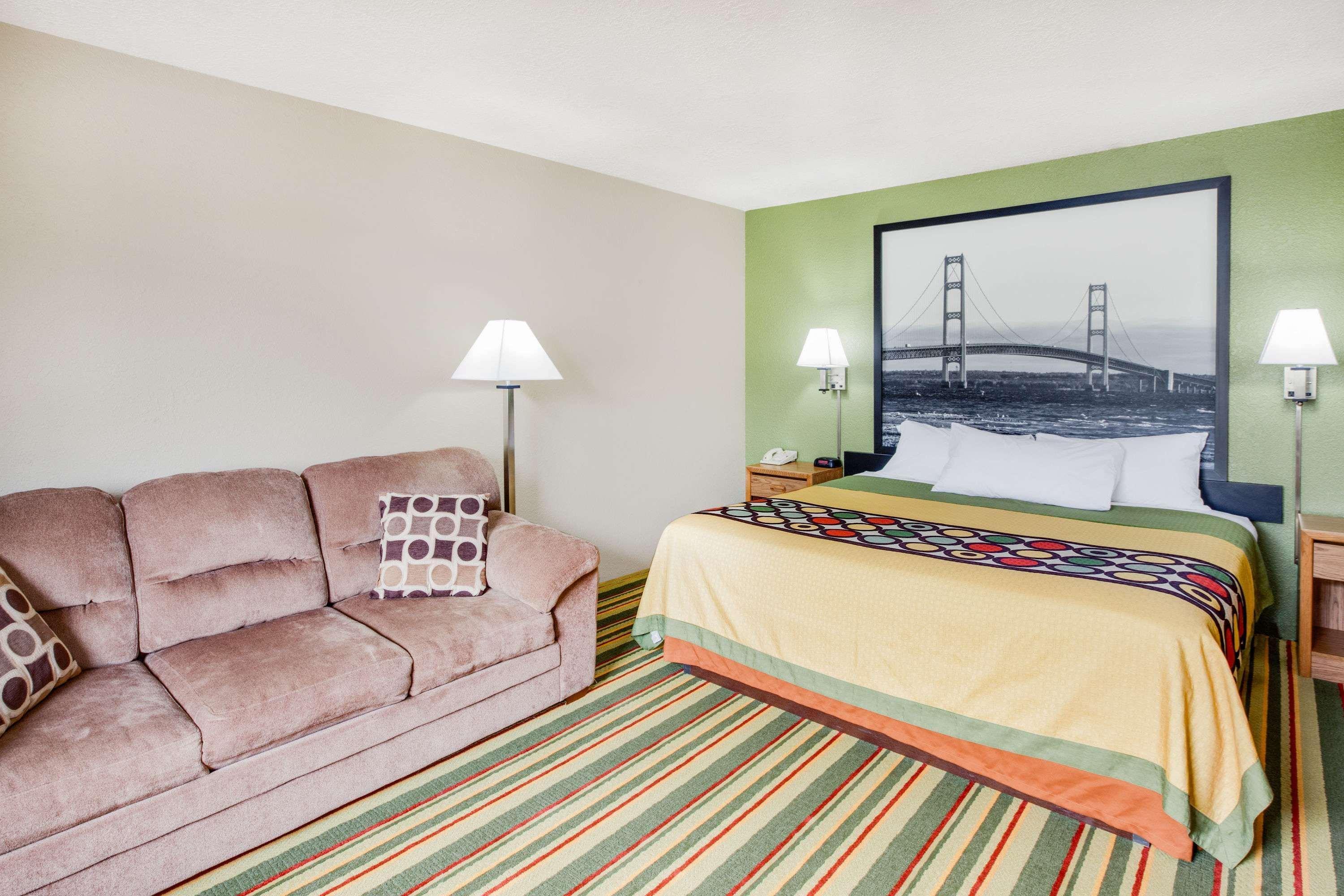 Super 8 By Wyndham Grayling Exterior foto